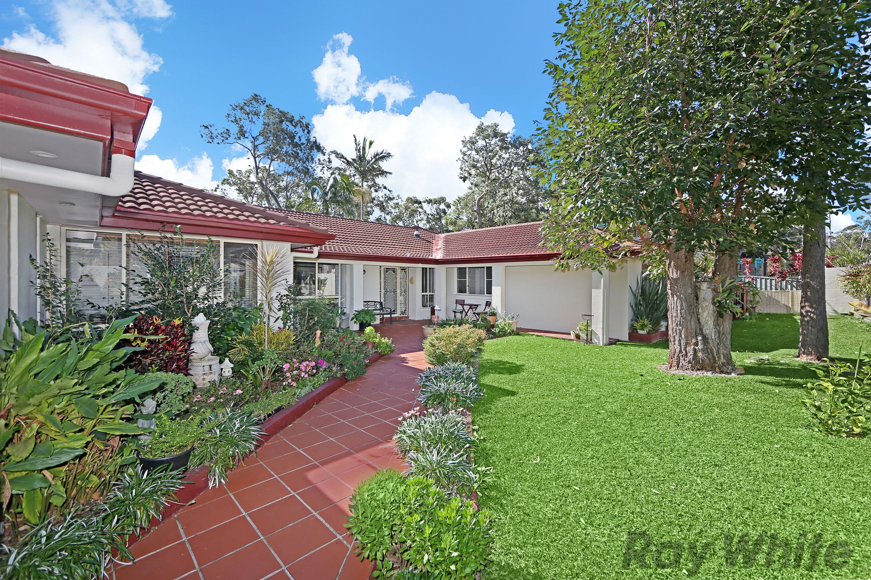 8 Government Road, Summerland Point - Image 1