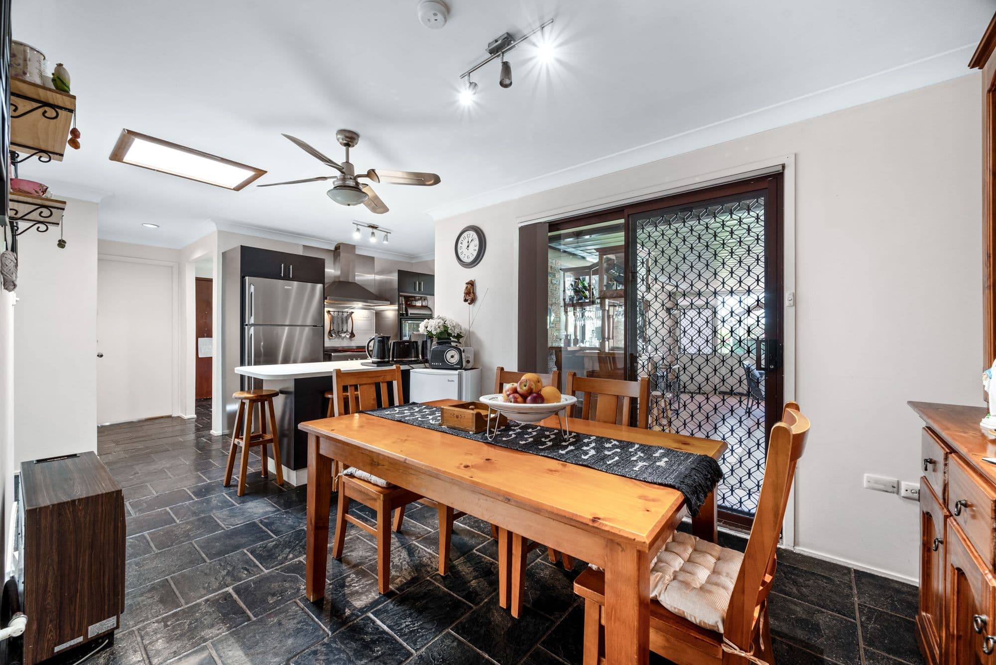 5 Capulet Place, Rosemeadow NSW 2560, Rosemeadow - Thumbnail 2