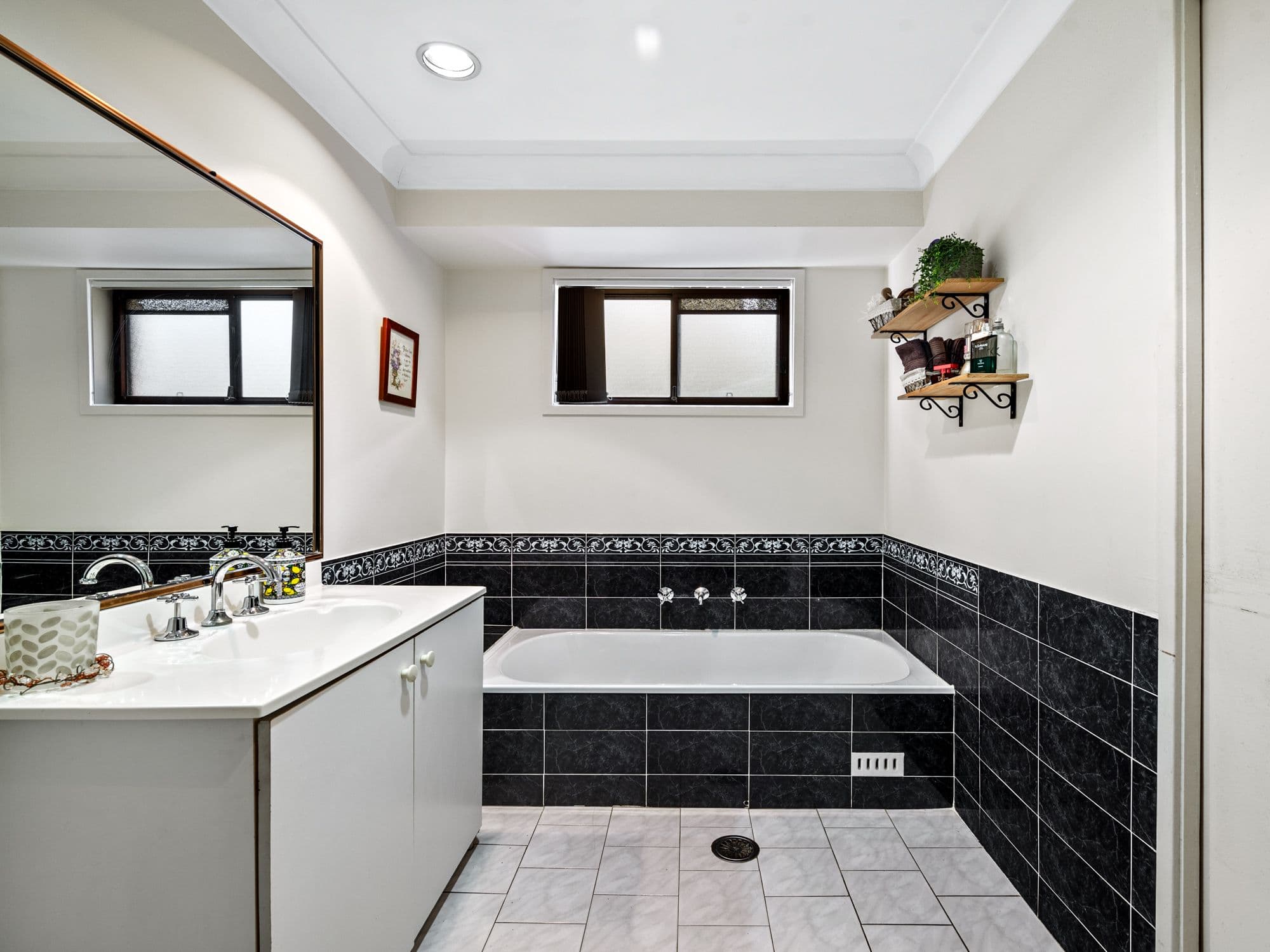 5 Capulet Place, Rosemeadow NSW 2560, Rosemeadow - Thumbnail 8