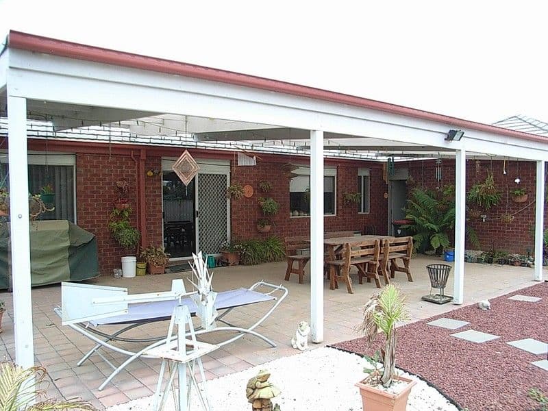 4 Tanderra Court, ECHUCA VIC 3564, Echuca - Thumbnail 2