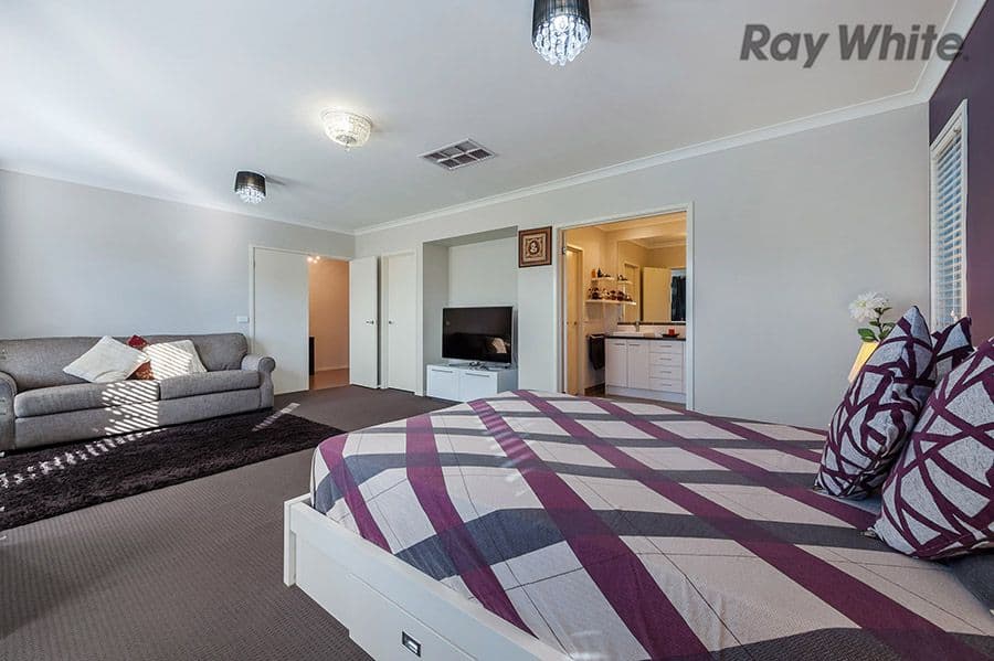 2 Condamine Terrace, Caroline Springs VIC 3023, Caroline Springs - Thumbnail 5