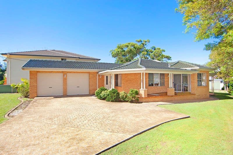 33 Bateau Bay Road, BATEAU BAY NSW 2261, Bateau Bay - Image 1