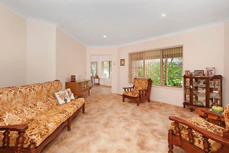 33 Bateau Bay Road, BATEAU BAY NSW 2261, Bateau Bay - Thumbnail 2