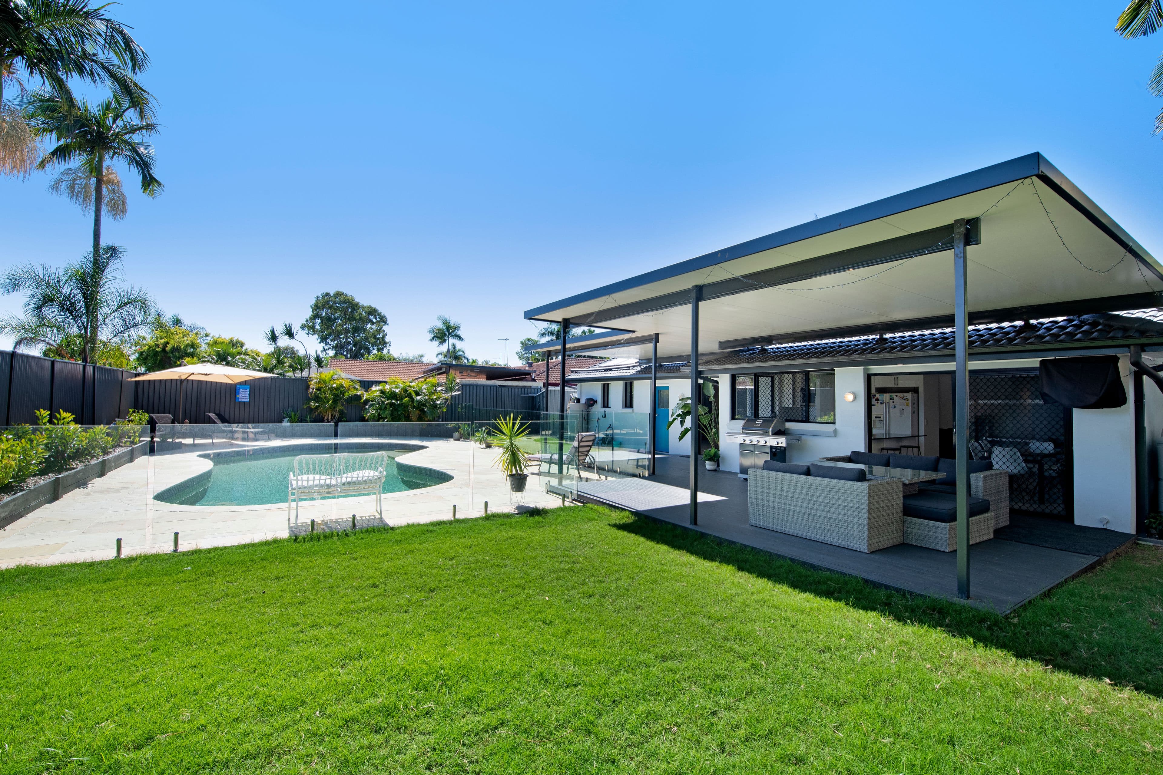 7 Rawlinna Drive, Mermaid Waters QLD 4218, Mermaid Waters - Image 1