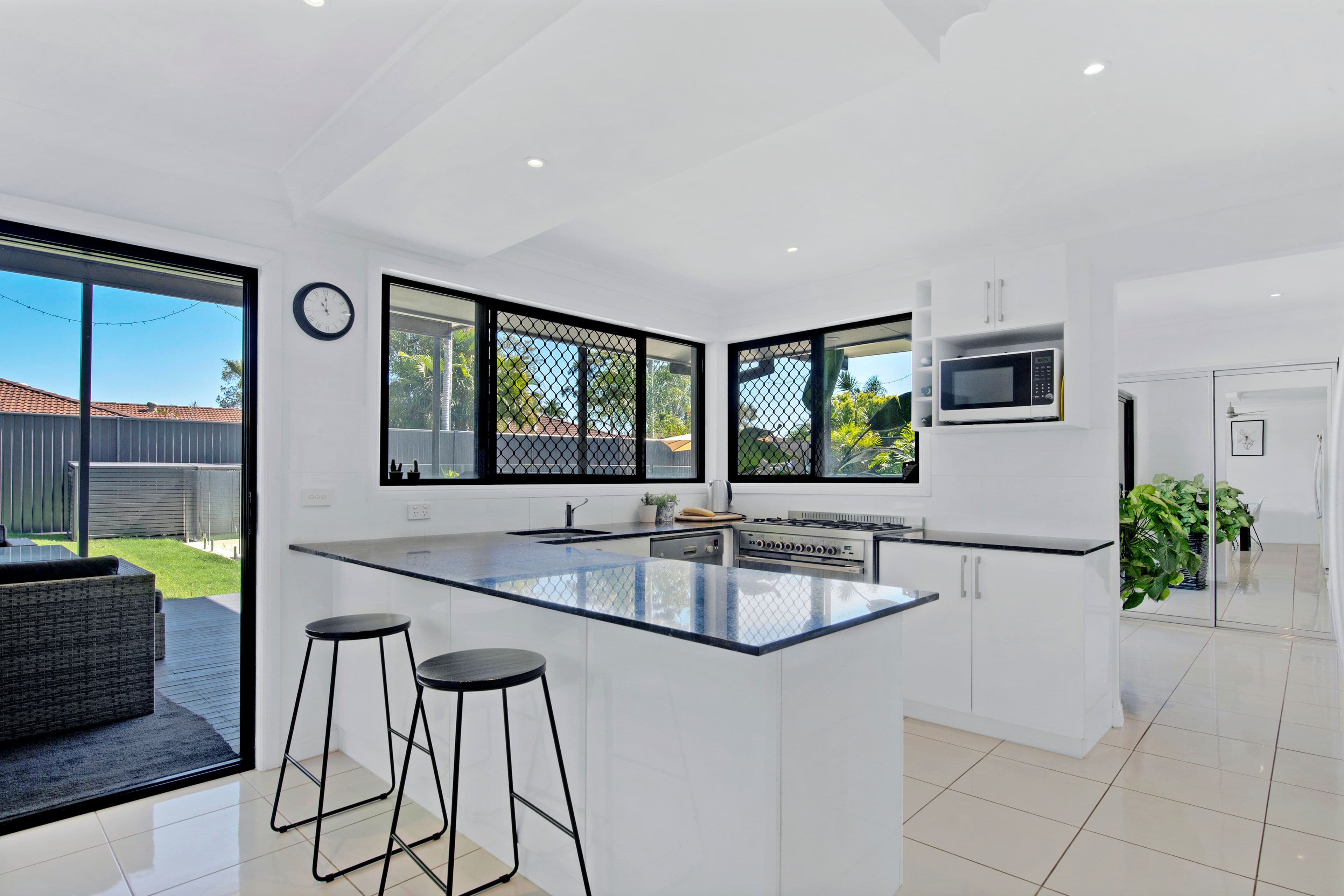 7 Rawlinna Drive, Mermaid Waters QLD 4218, Mermaid Waters - Thumbnail 6