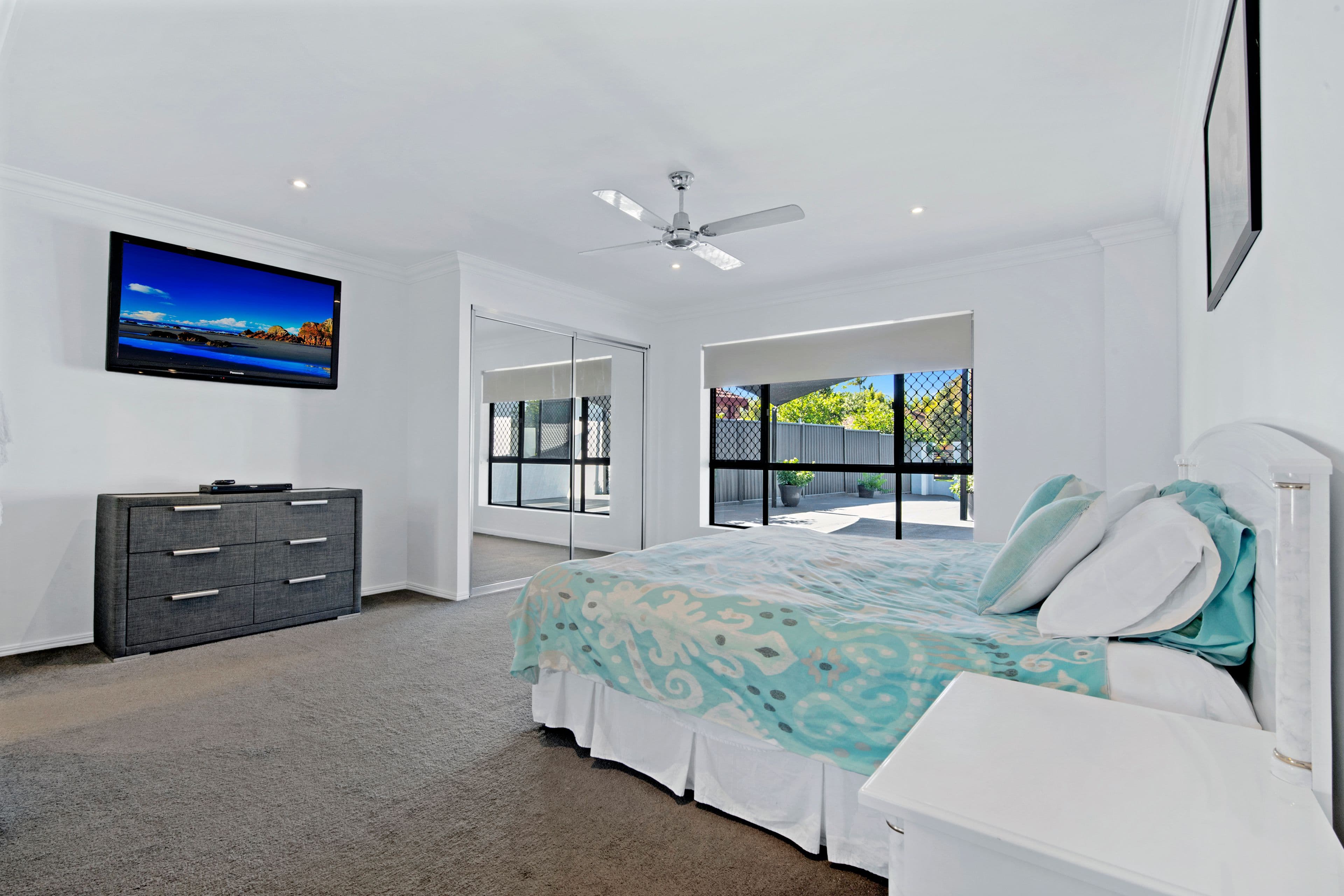 7 Rawlinna Drive, Mermaid Waters QLD 4218, Mermaid Waters - Thumbnail 7