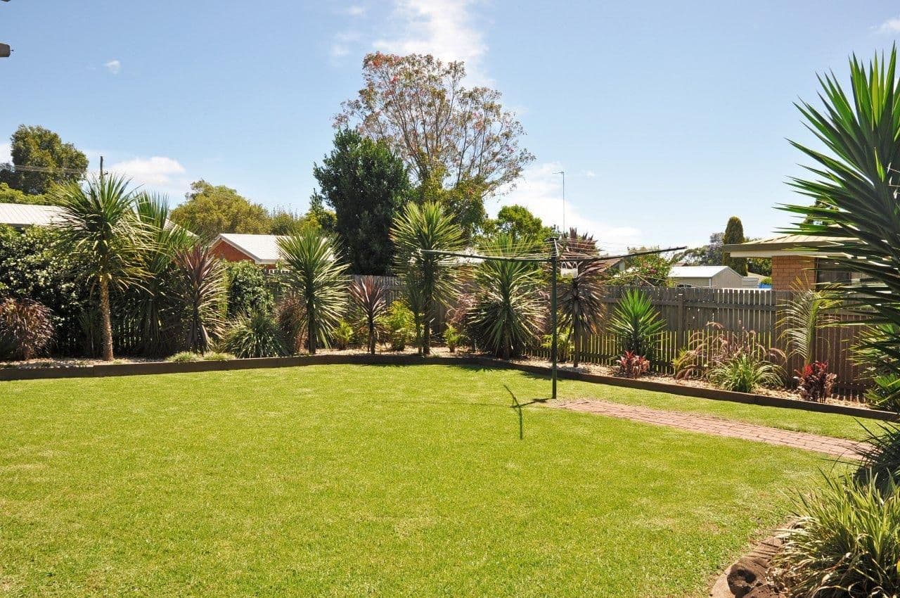 25 Nellie Street, CENTENARY HEIGHTS QLD 4350, Centenary Heights - Thumbnail 2