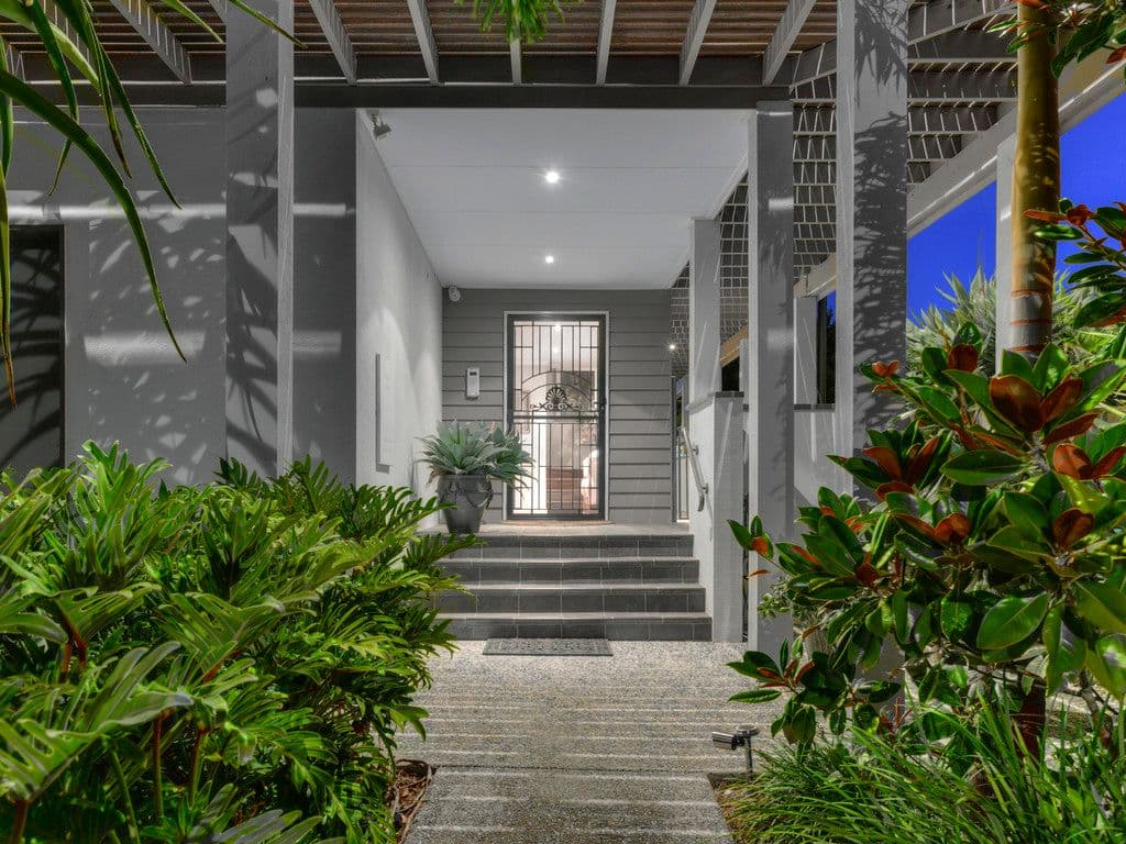 19 Alleena Street, Chermside QLD 4032, Chermside - Thumbnail 8
