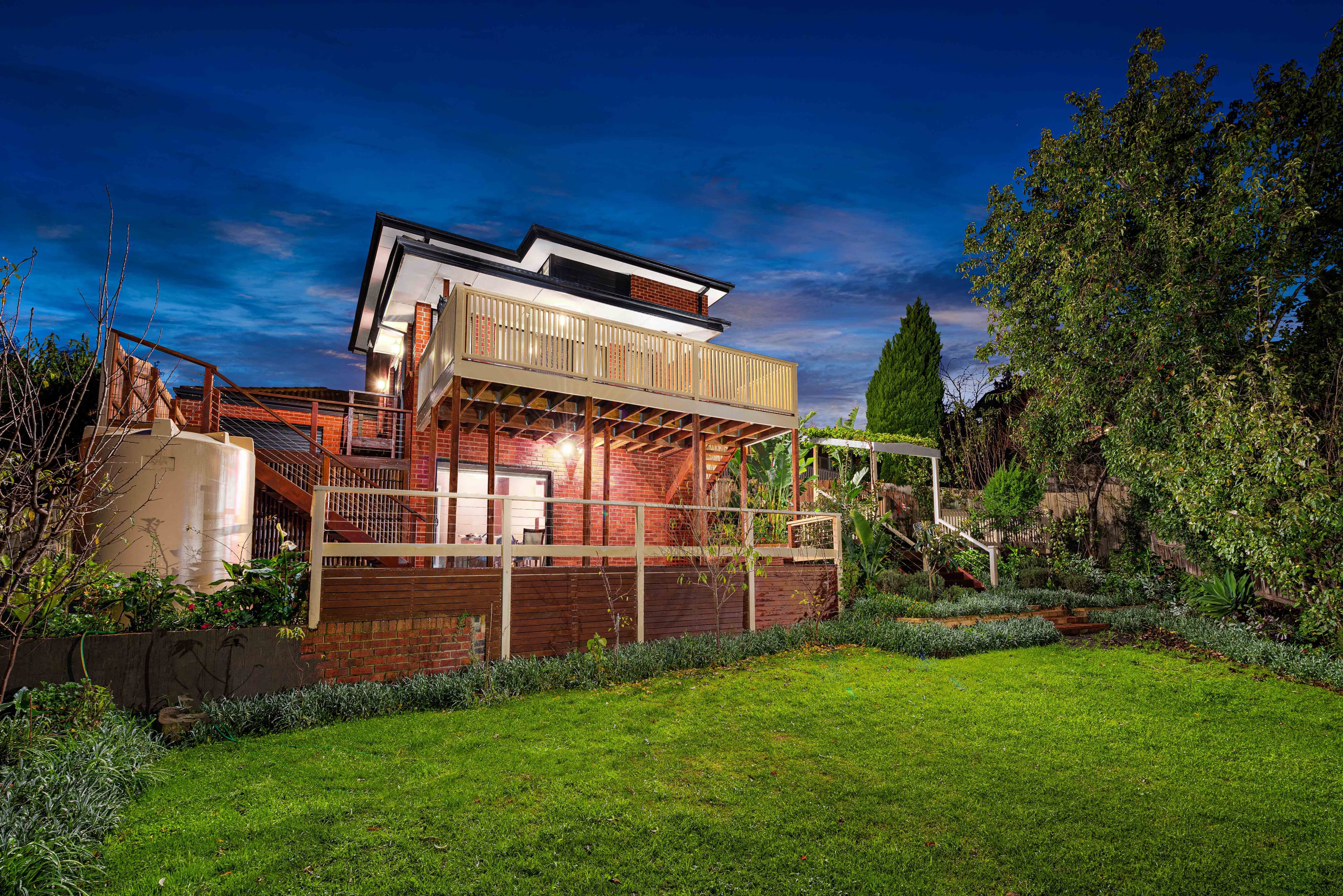 8 Appleberry Place, South Morang VIC 3752, South Morang - Thumbnail 3