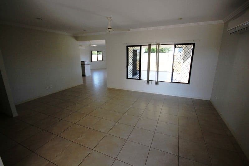 10 Peluchetti Place, Mareeba QLD 4880, Mareeba - Thumbnail 4