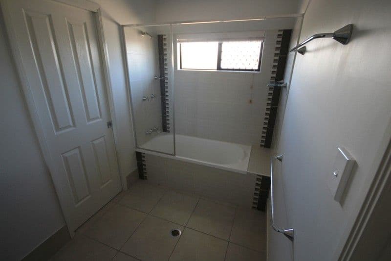 10 Peluchetti Place, Mareeba QLD 4880, Mareeba - Thumbnail 8