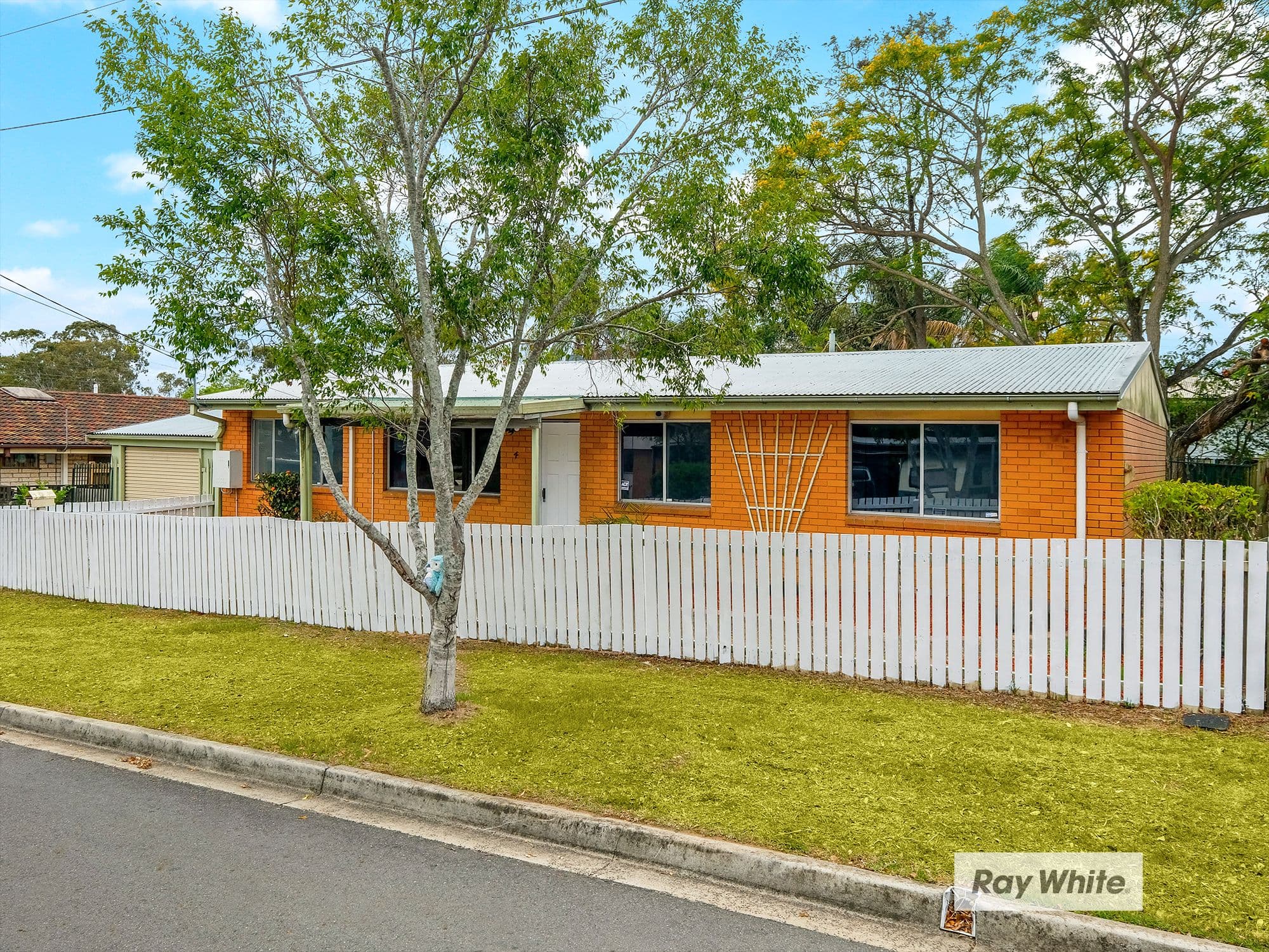 4 Yarraga Avenue, Ellen Grove QLD 4078, Ellen Grove - Image 1