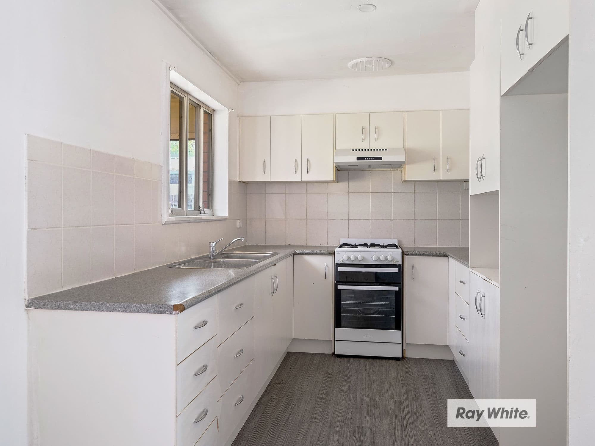 4 Yarraga Avenue, Ellen Grove QLD 4078, Ellen Grove - Thumbnail 3
