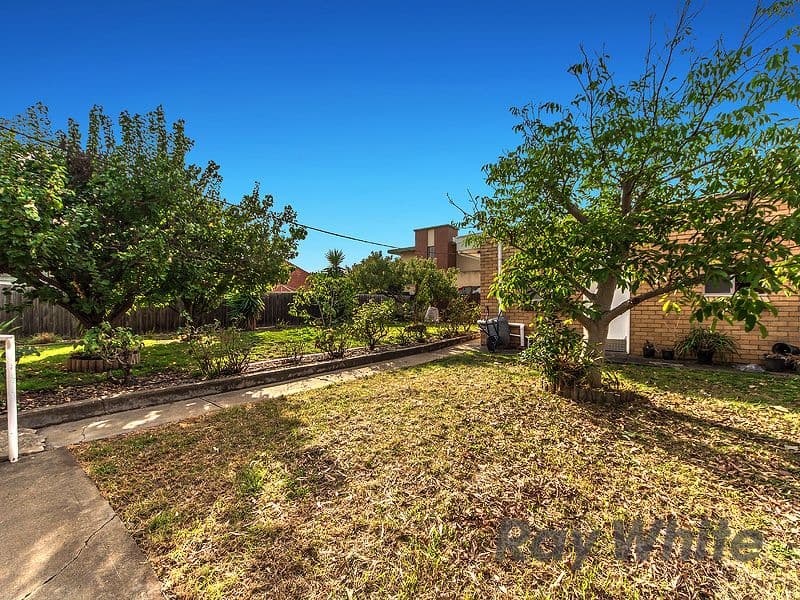 29 Marsden Crescent, St Albans VIC 3021, St Albans - Thumbnail 8