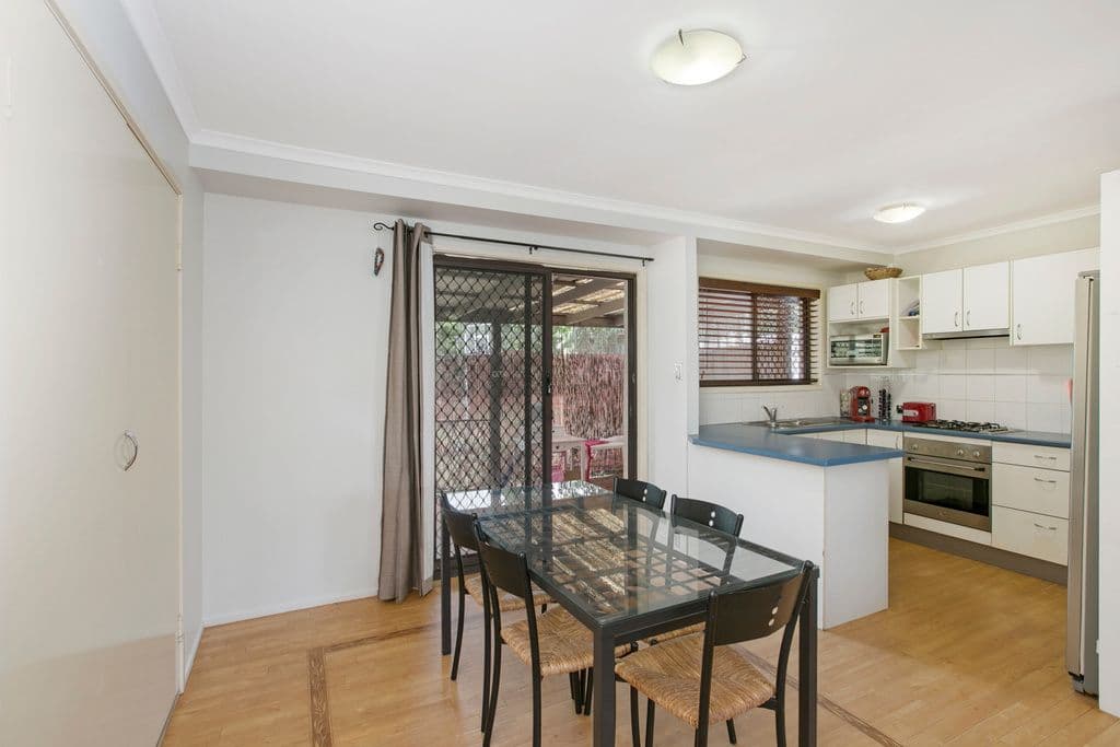 48 Charles Canty Drive, WELLINGTON POINT QLD 4160, Wellington Point - Thumbnail 2