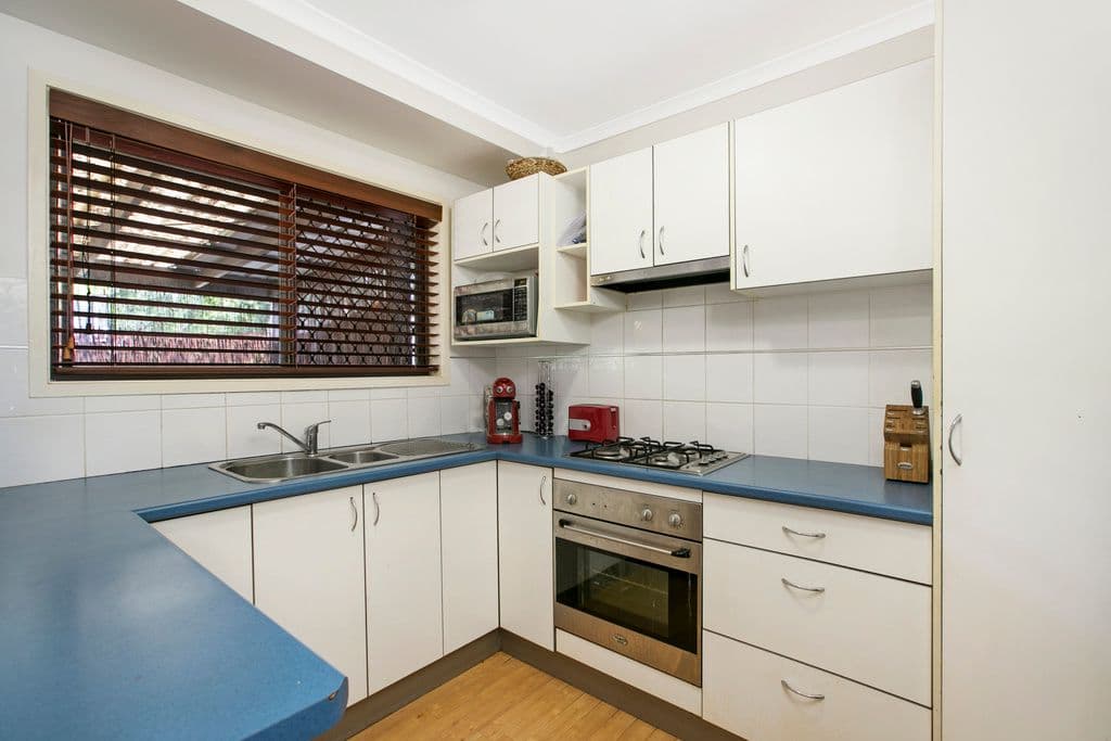 48 Charles Canty Drive, WELLINGTON POINT QLD 4160, Wellington Point - Thumbnail 3
