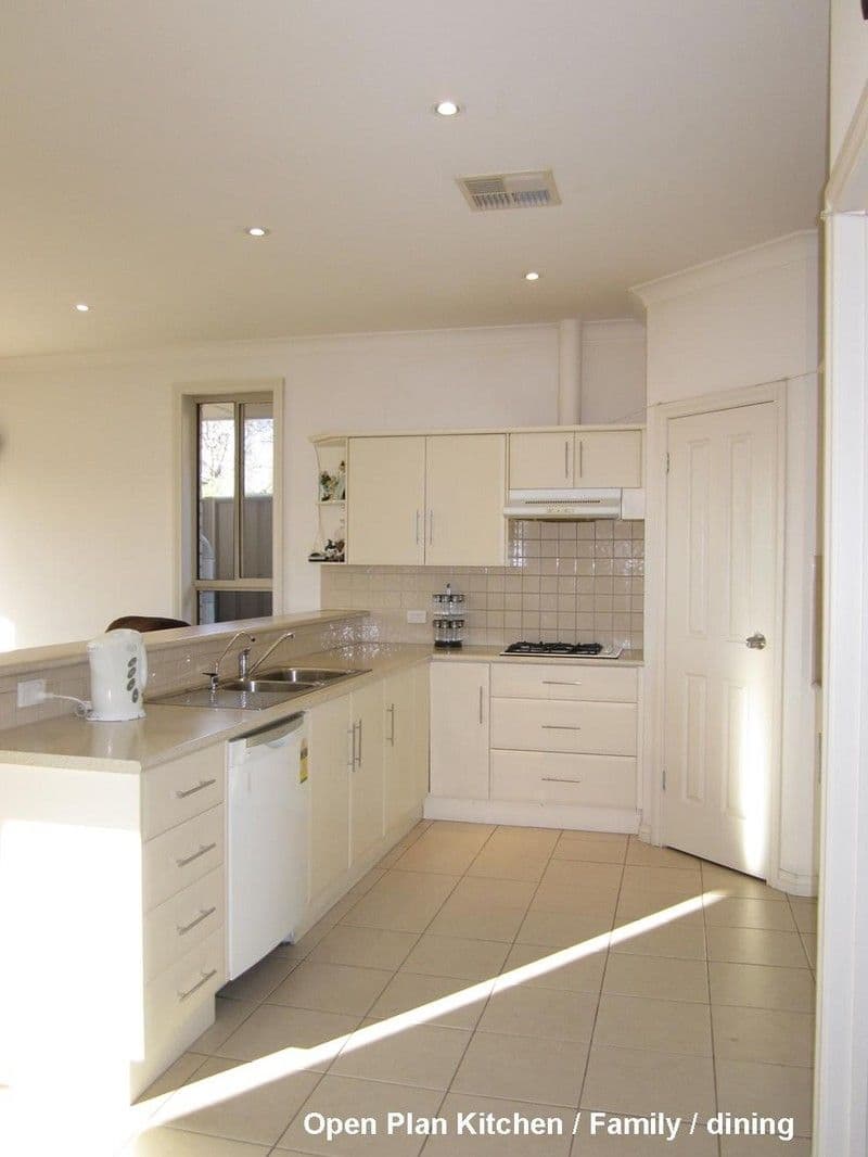 11 Barkuna Avenue, MITCHELL PARK SA 5043, Mitchell Park - Thumbnail 5