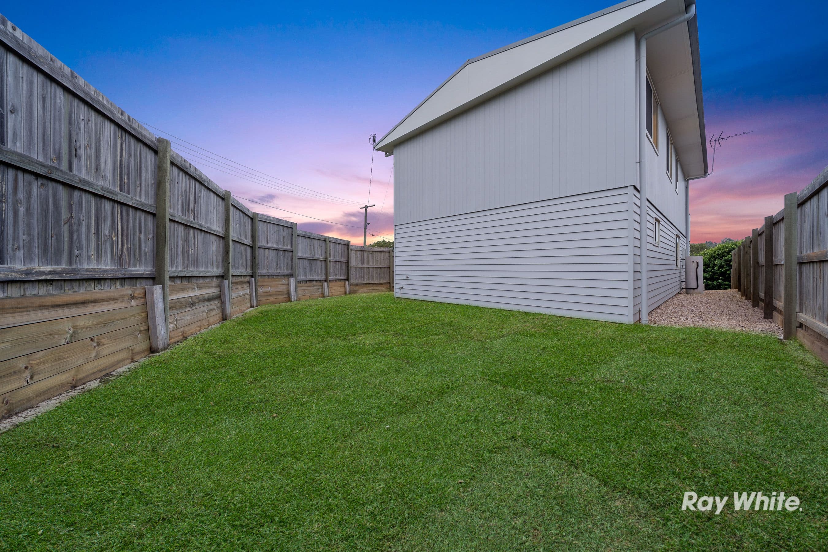 1 Crocus Street, Daisy Hill QLD 4127, Daisy Hill - Thumbnail 2