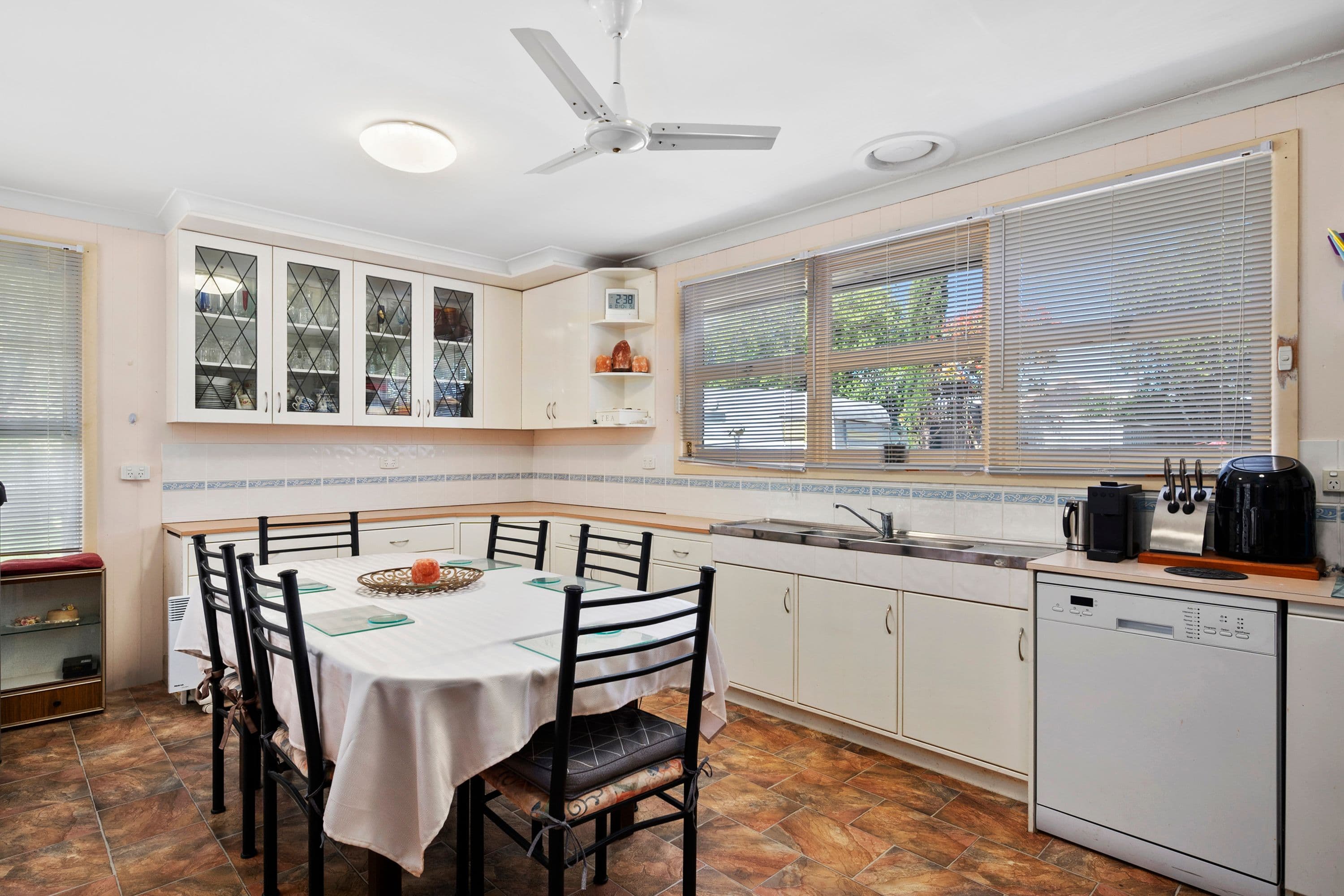 12-14 Young Street, Lara VIC 3212, Lara - Thumbnail 6
