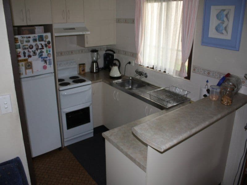 231 Sunset Strip, Manyana - Thumbnail 4