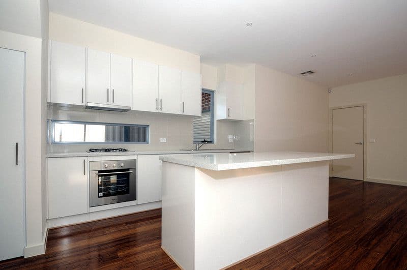 2 Nott Avenue, FRANKSTON VIC 3199, Frankston - Thumbnail 3