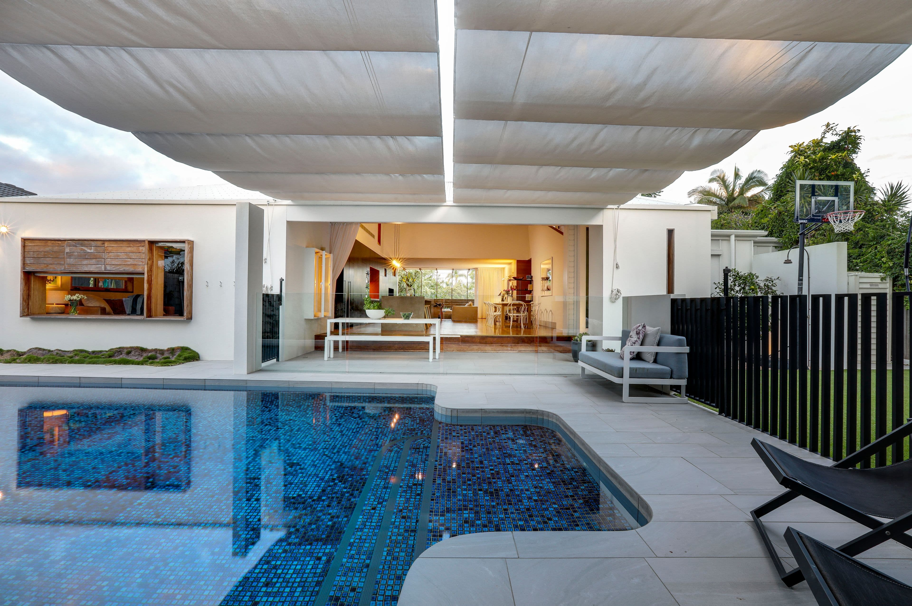 8 Brighton Parade, Southport QLD 4215, Southport - Thumbnail 2