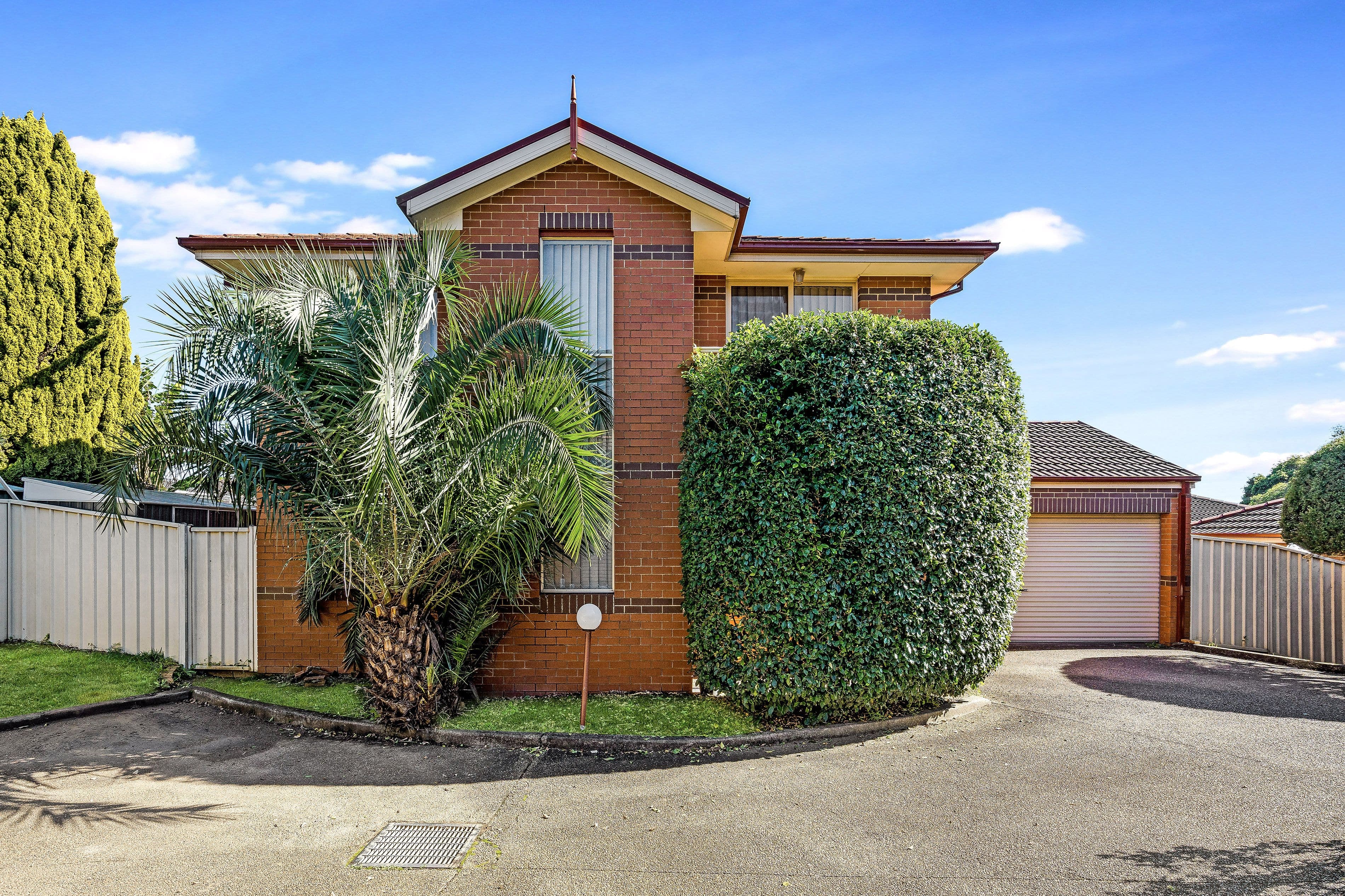 31 Bromley Avenue, Greenacre NSW 2190, Greenacre - Image 1