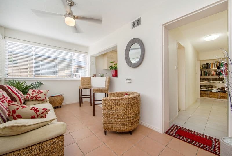 Unit 8 'Nimolanca' 3 Warne Terrace, KINGS BEACH QLD 4551, Kings Beach - Thumbnail 3