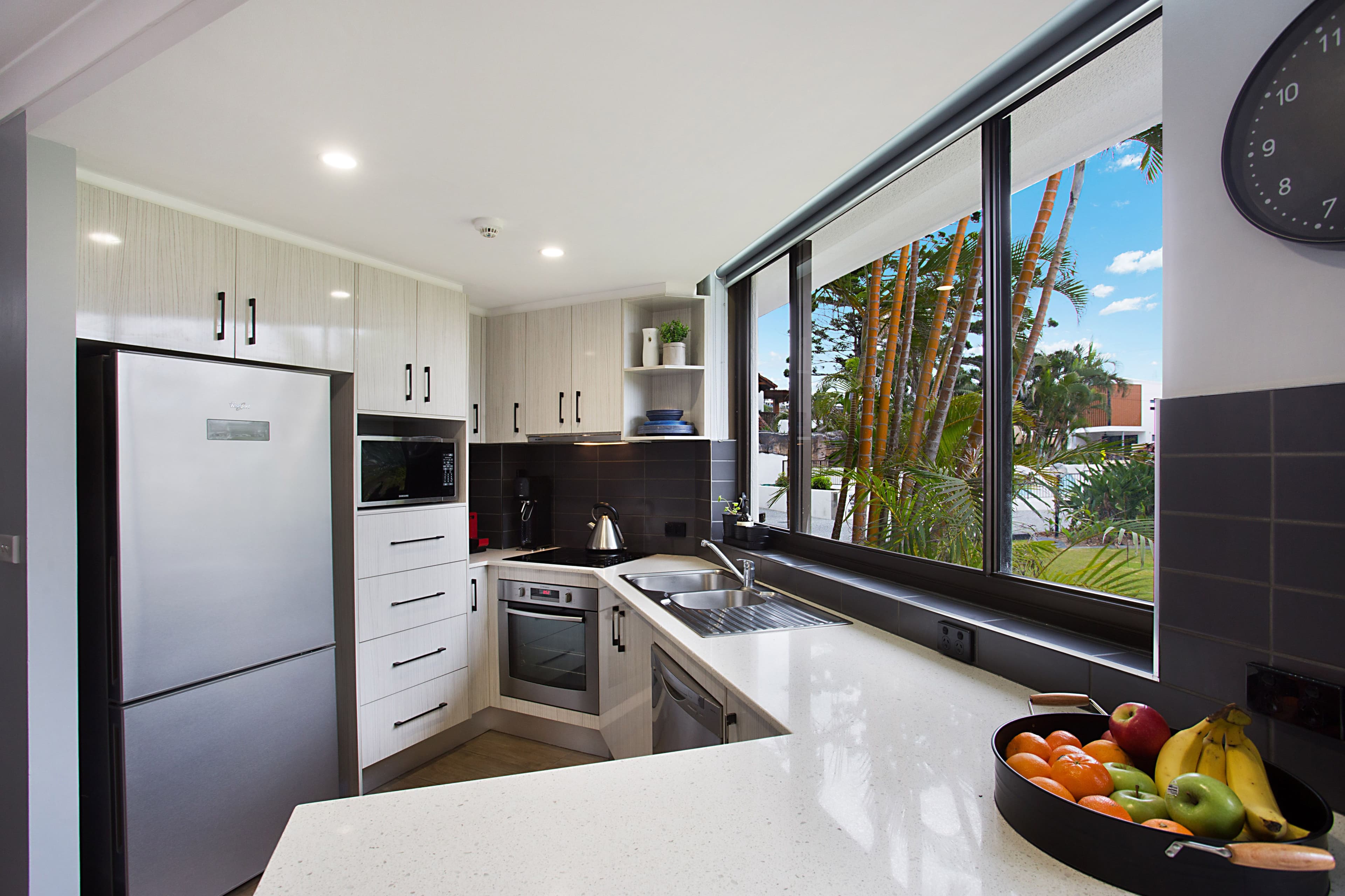 37 Albatross Avenue, Mermaid Beach QLD 4218, Mermaid Beach - Thumbnail 6