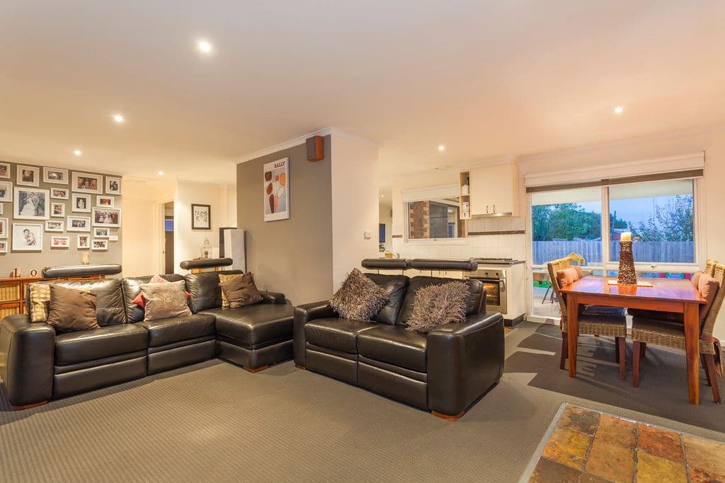 23 Villea Avenue, GROVEDALE VIC 3216, Grovedale - Thumbnail 3