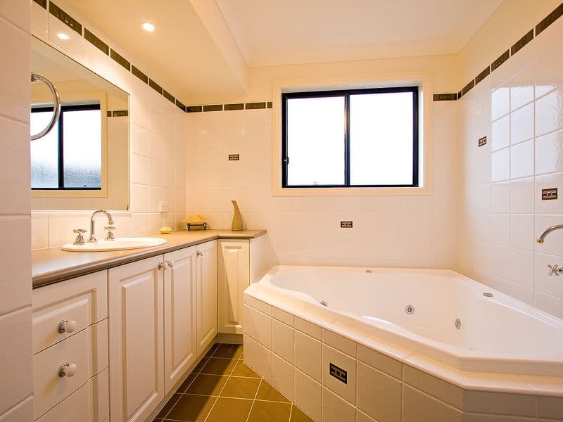 62/121 Surf Parade, Broadbeach, QLD, 4218, Broadbeach - Thumbnail 5