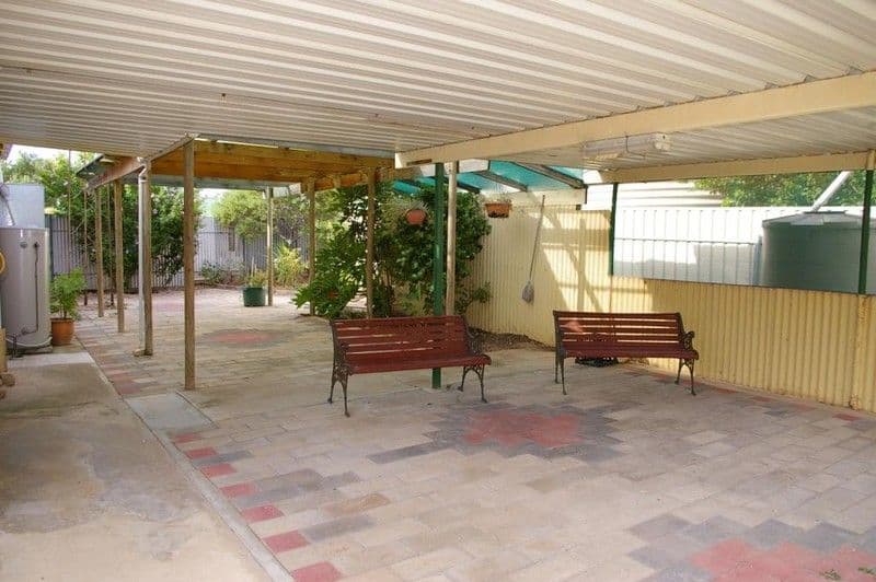 56 Kadina Road, MOONTA SA 5558, Moonta - Thumbnail 2