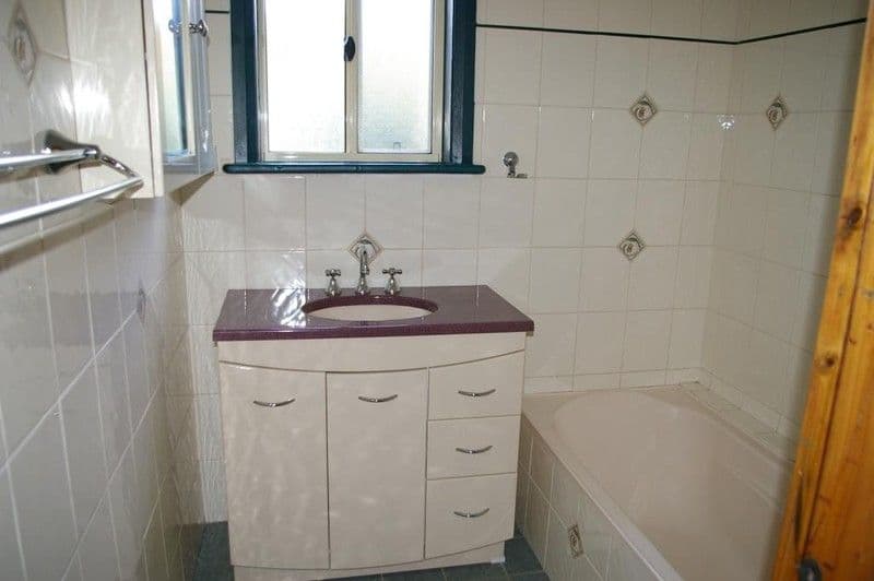 56 Kadina Road, MOONTA SA 5558, Moonta - Thumbnail 3