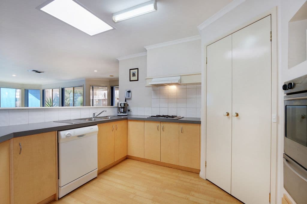 12 Glencoe Place, LILYDALE VIC 3140, Lilydale - Thumbnail 5
