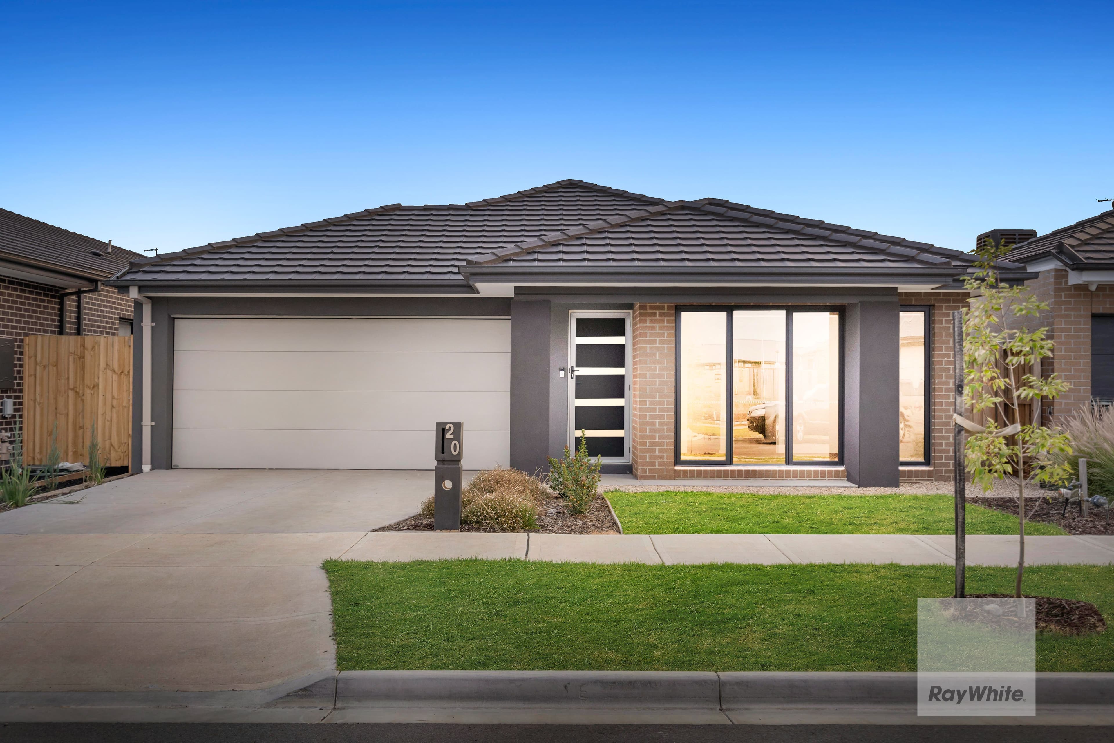 20 Macara Street, Sunbury VIC 3429, Sunbury - Thumbnail 2