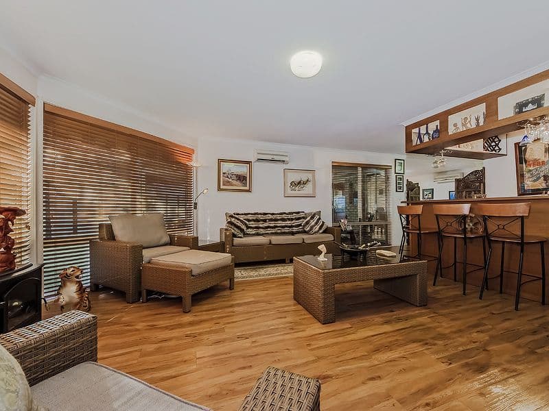 49 Cootharaba Drive, HELENSVALE QLD 4212, Helensvale - Thumbnail 5