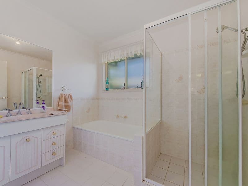 49 Cootharaba Drive, HELENSVALE QLD 4212, Helensvale - Thumbnail 7