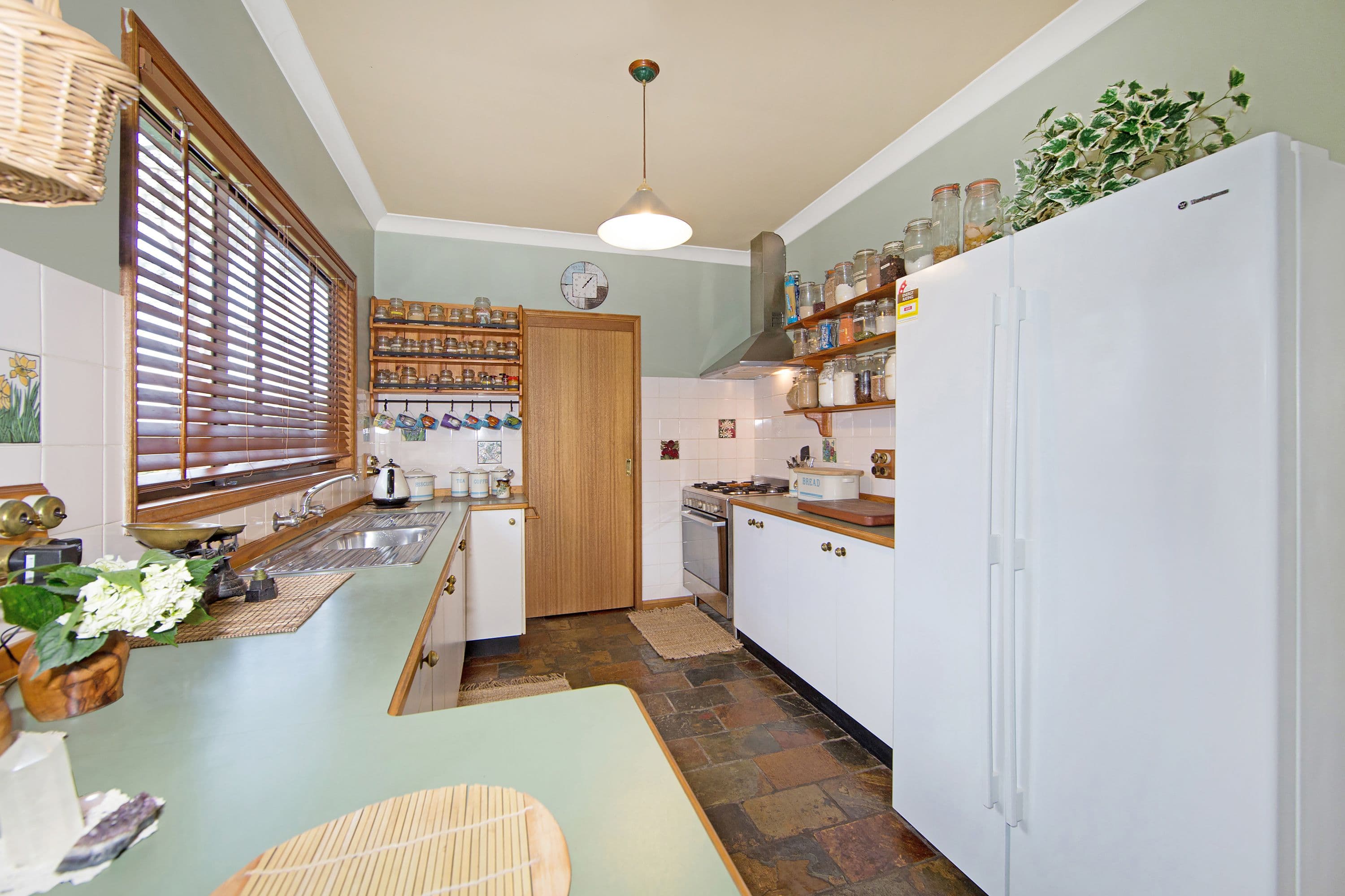 35 Trevally Avenue, Chain Valley Bay - Thumbnail 5