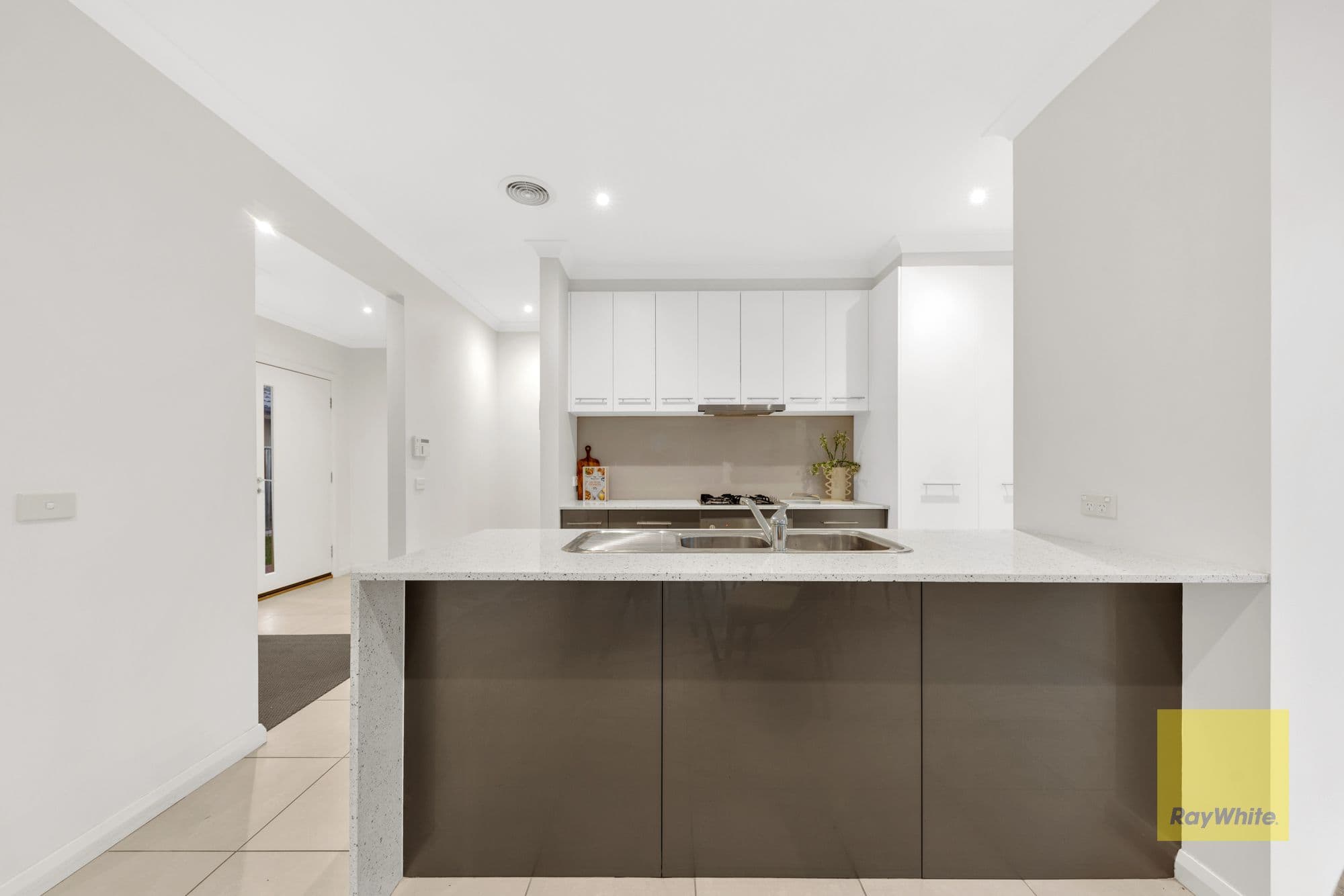 75 Vaucluse Boulevard, Point Cook VIC 3030, Point Cook - Thumbnail 7