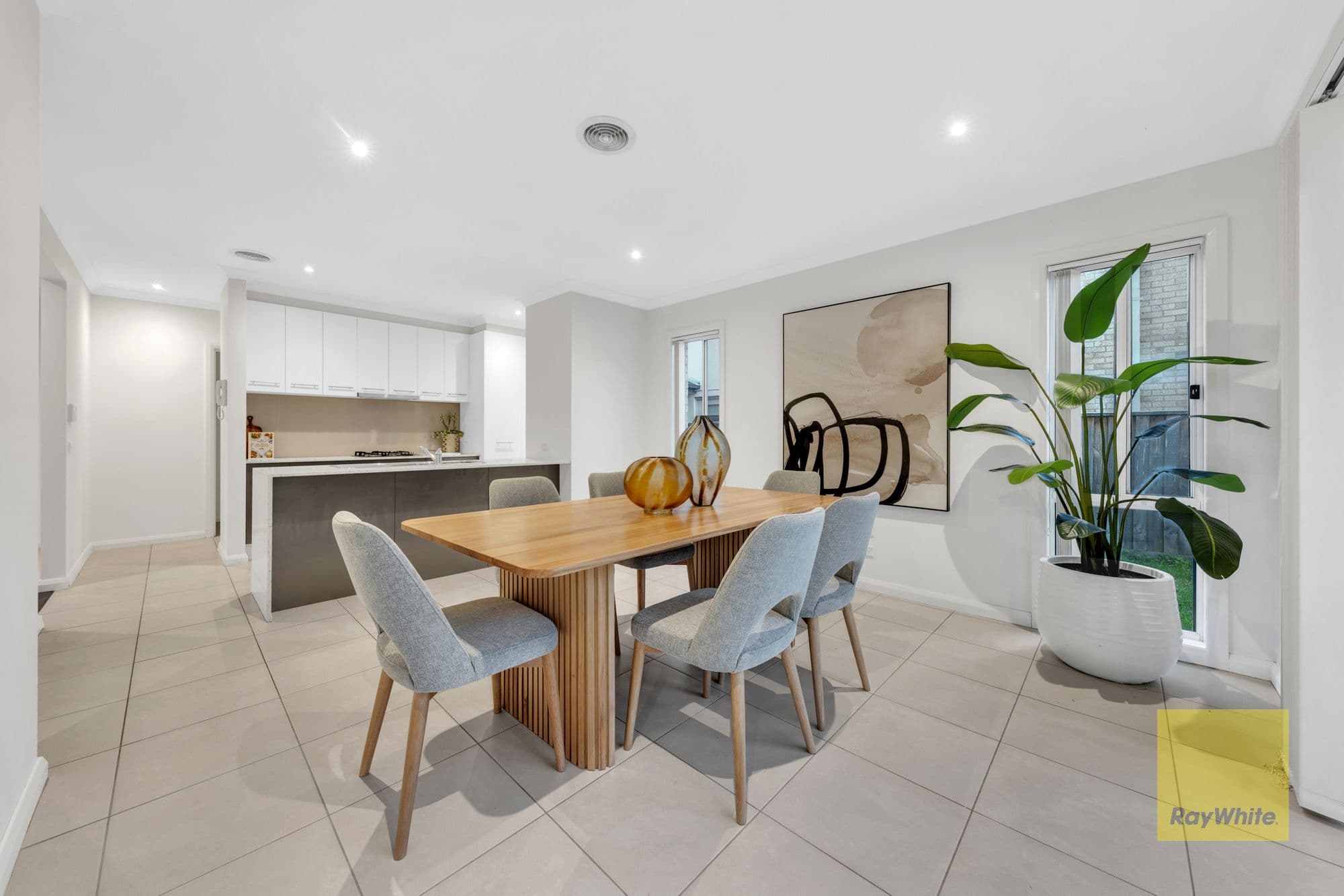75 Vaucluse Boulevard, Point Cook VIC 3030, Point Cook - Thumbnail 8
