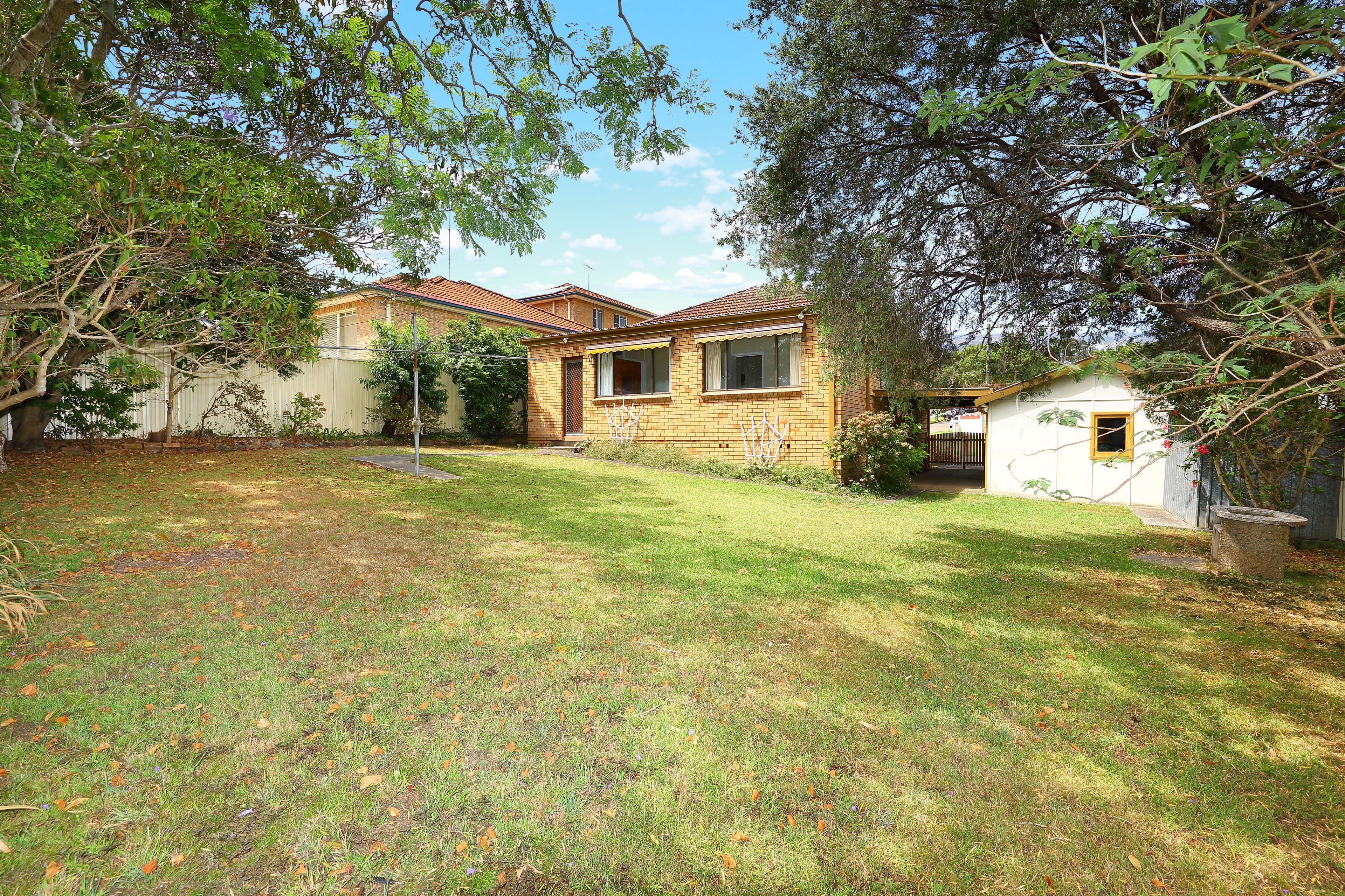 26 Tournay Street, Peakhurst - Thumbnail 2