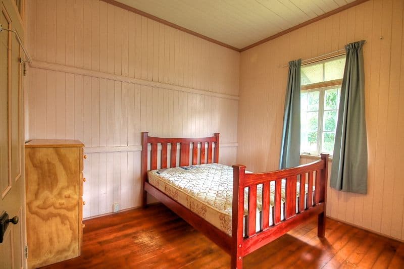 22 Waterworks Road, BRASSALL QLD 4305, Brassall - Thumbnail 4