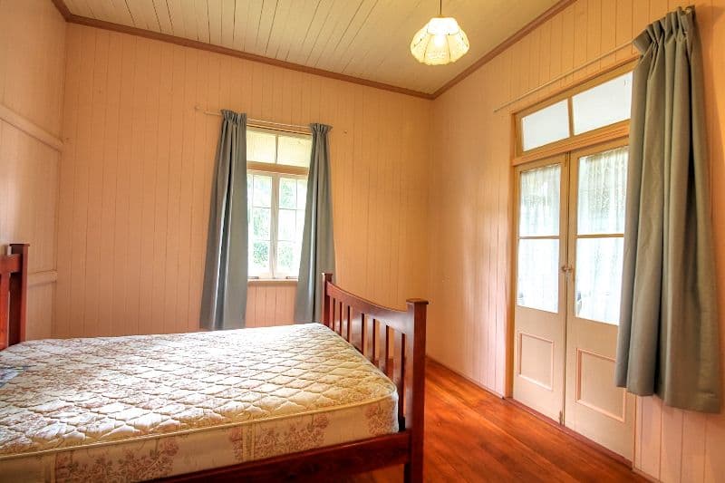 22 Waterworks Road, BRASSALL QLD 4305, Brassall - Thumbnail 5