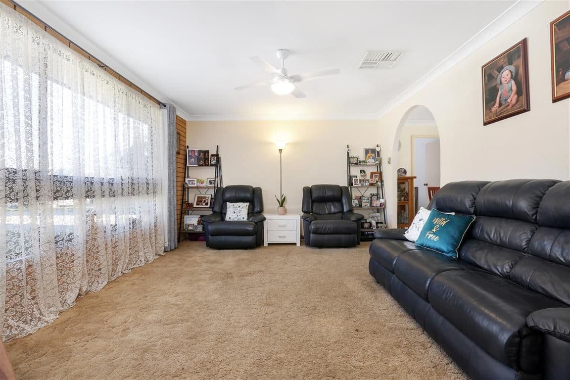 13 Tumut Street, Tumut NSW 2720, Tumut - Thumbnail 2
