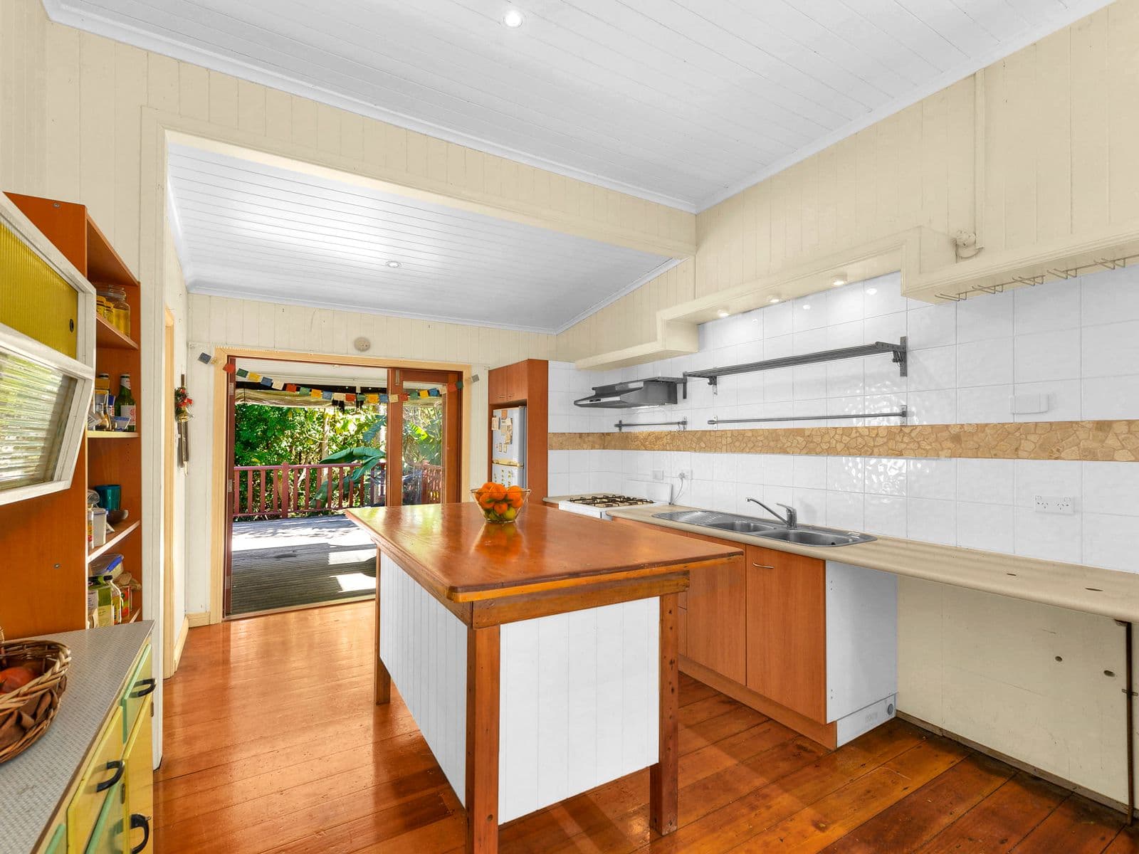 13 Caroline Street, Annerley QLD 4103, Annerley - Thumbnail 2