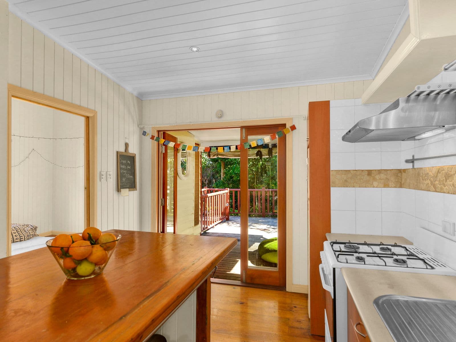 13 Caroline Street, Annerley QLD 4103, Annerley - Thumbnail 3