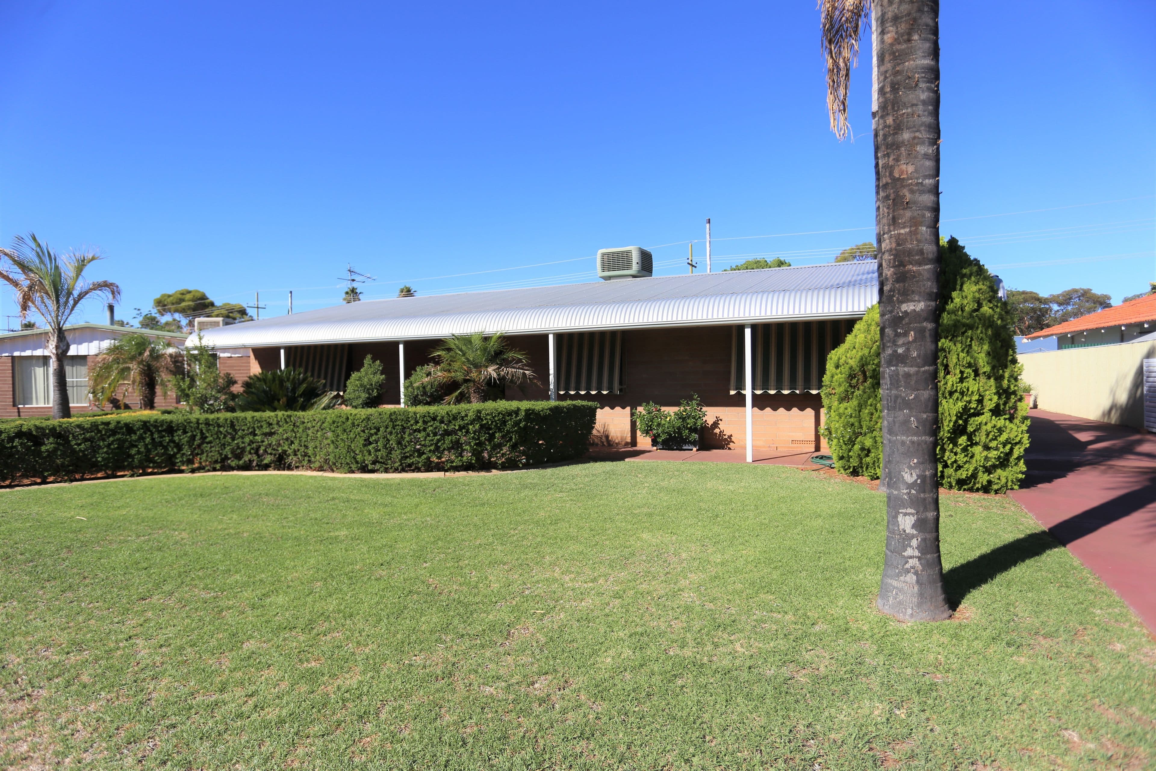 10 Saltbush Road, Kambalda West WA 6442, Kambalda West - Image 1