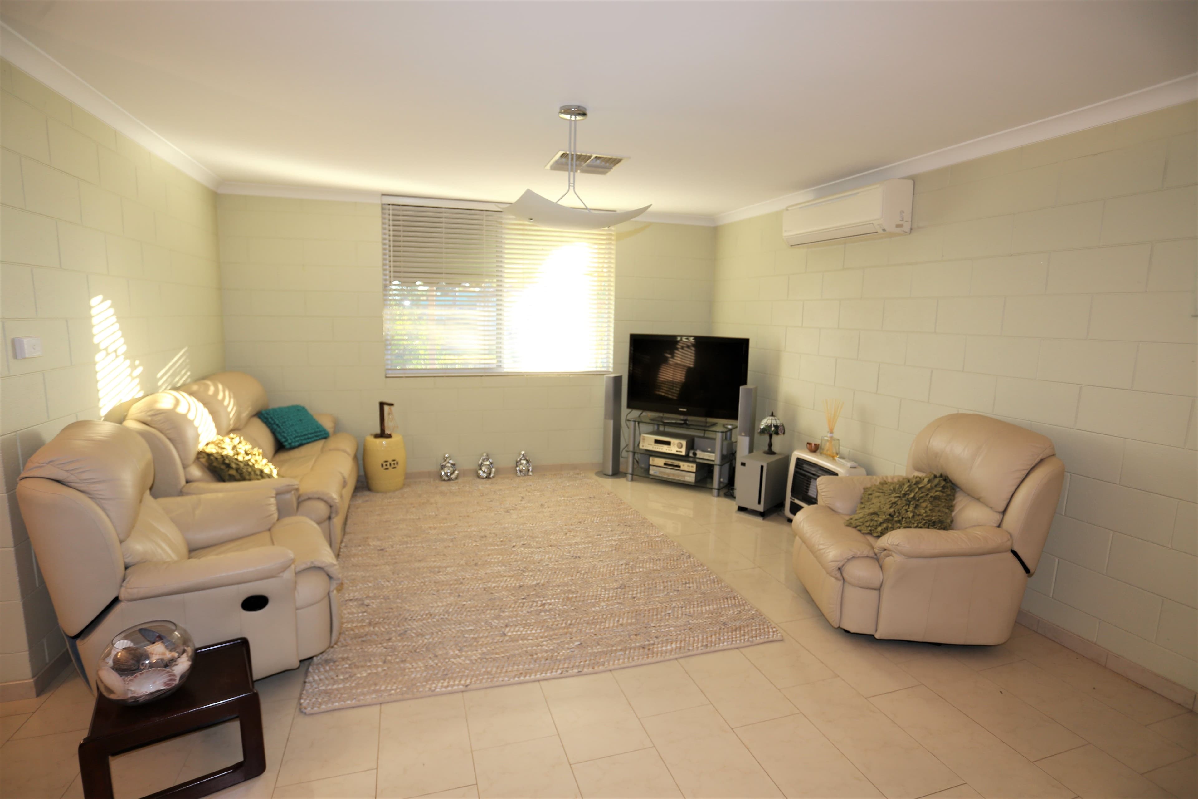 10 Saltbush Road, Kambalda West WA 6442, Kambalda West - Thumbnail 2