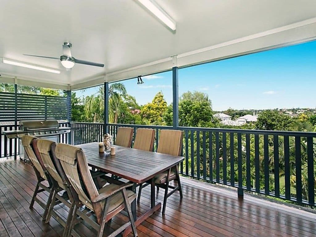 17 Parooba Avenue, CAMP HILL QLD 4152, Camp Hill - Image 1