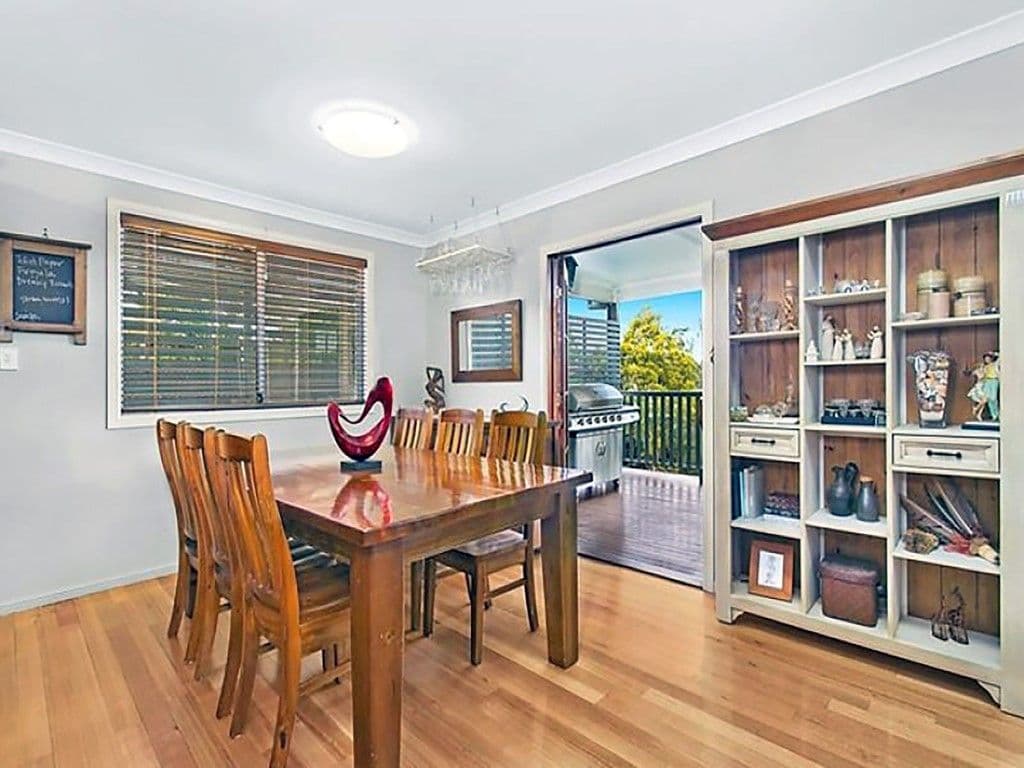 17 Parooba Avenue, CAMP HILL QLD 4152, Camp Hill - Thumbnail 5